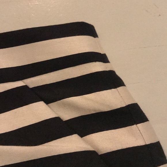 Classic striped skirt - Picture 3 of 3